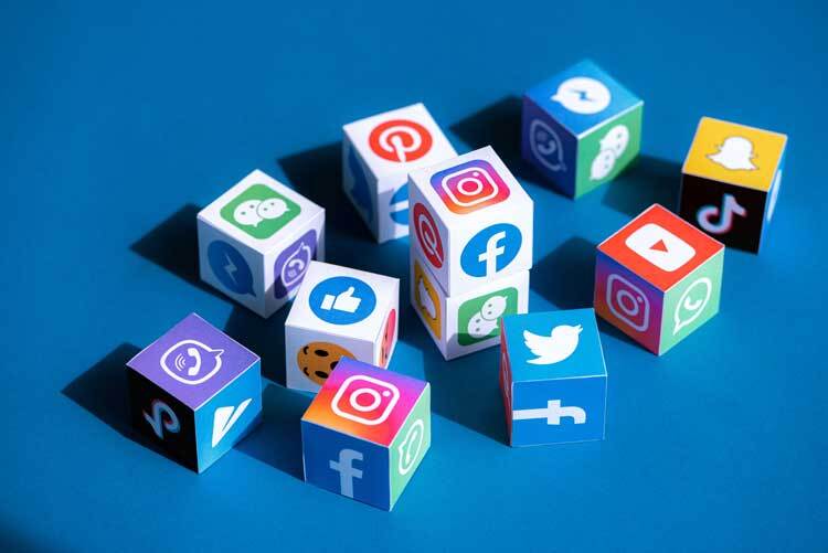 social-media-tasks-to-outsource